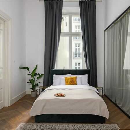 Oomph Koszyki Luxurious Apartments วอร์ซอ ภายนอก รูปภาพ