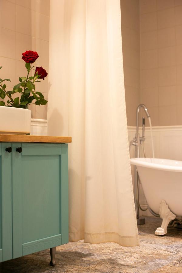 Oomph Koszyki Luxurious Apartments วอร์ซอ ภายนอก รูปภาพ